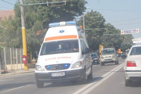 Lovit de autotractor, pe bulevardul Aurel Vlaicu